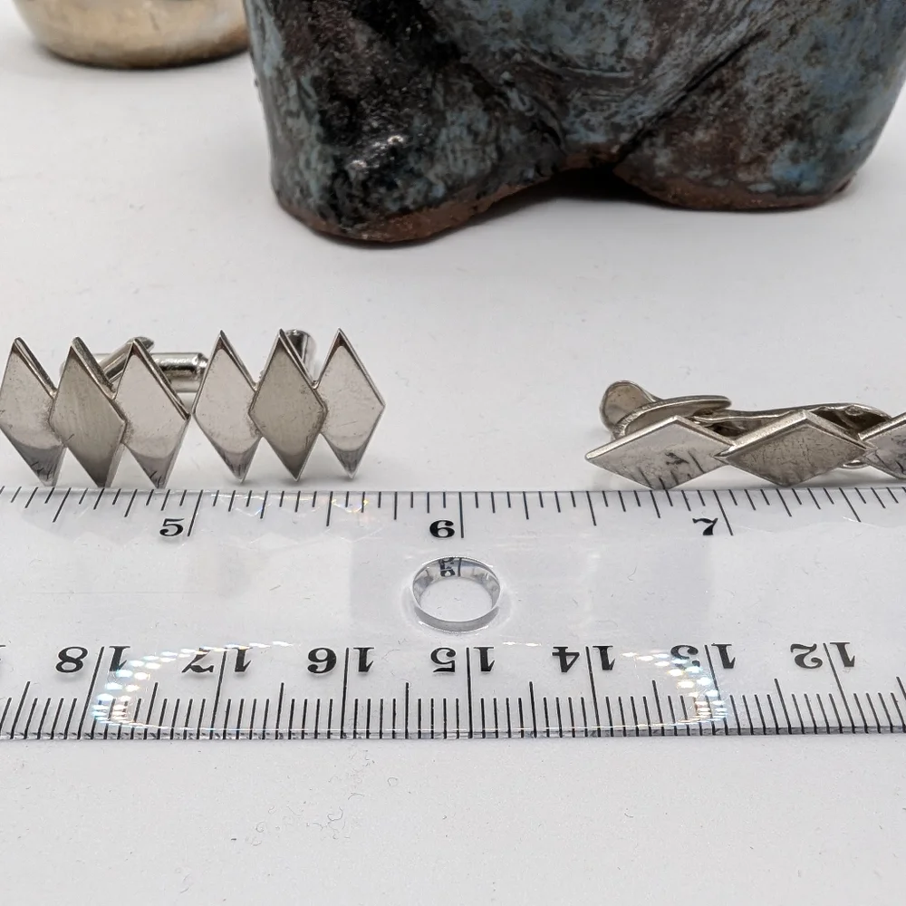 Vintage‎ Hickok cufflinks and tie clip set. Made in USA